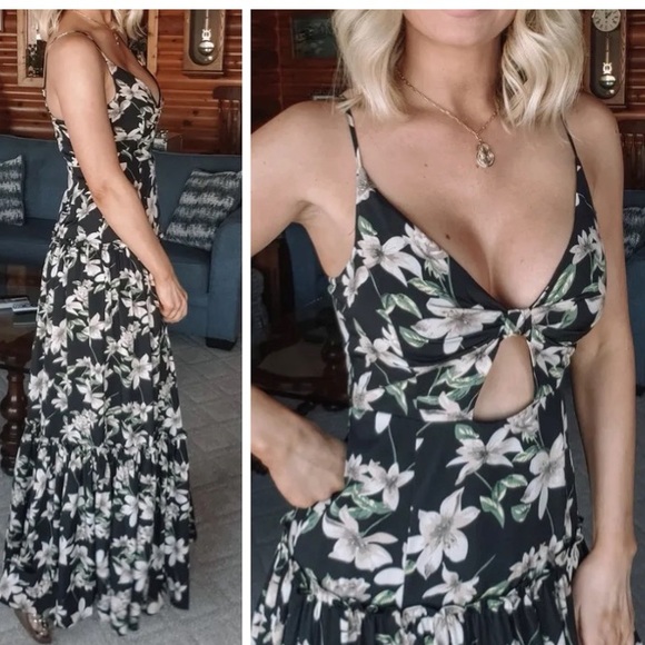 ❤️ Lulus Blooms of Paradise Black Floral Print Sleeveless Maxi Dress! - Picture 9 of 13